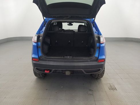 Used 2020 Jeep Cherokee Trailhawk w/ Cold Weather Group AWD/4WD image 29