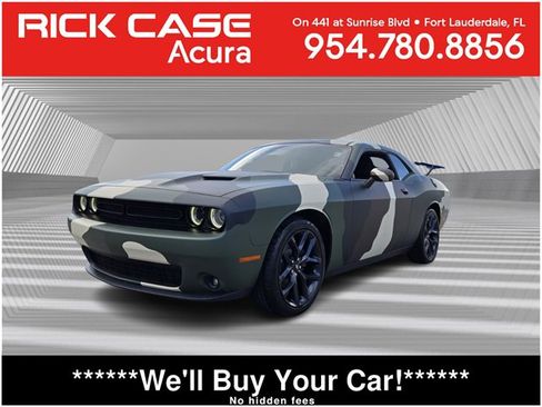 Used 2019 Dodge Challenger SXT w/ Blacktop Package image 1