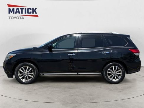 Used 2014 Nissan Pathfinder SV FWD image 4