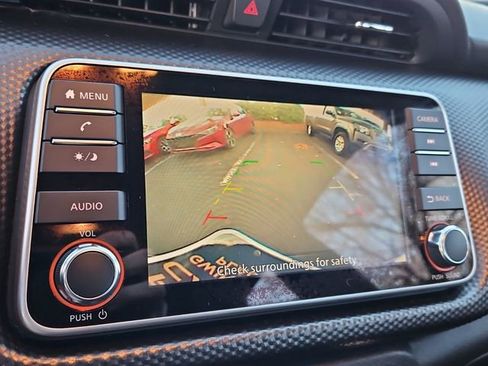 Used 2019 Nissan Kicks SV image 21