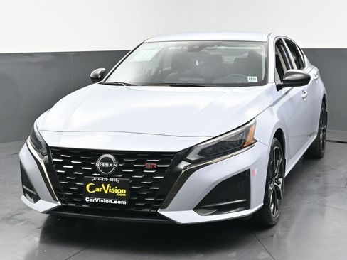 Used 2023 Nissan Altima 2.5 SR image 7