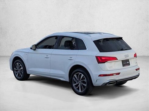 Certified 2025 Audi Q5 2.0T Premium Plus image 8