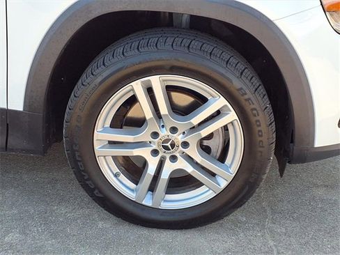 Used 2021 Mercedes-Benz GLB 250 GLB 250 w/ Premium Package image 22
