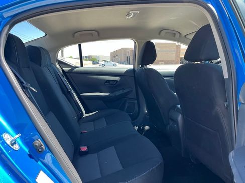 Used 2025 Nissan Sentra SV FWD image 15