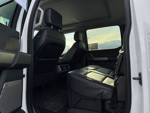 Used 2025 Ford F450 Lariat w/ FX4 Off-Road Package image 22