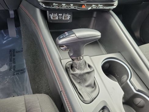Used 2025 Dodge Durango GT RWD image 30