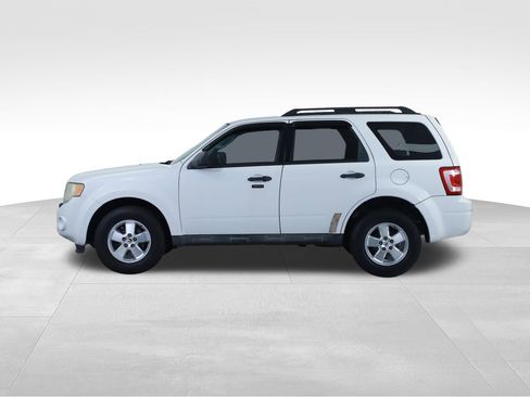 Used 2010 Ford Escape XLT AWD/4WD image 5