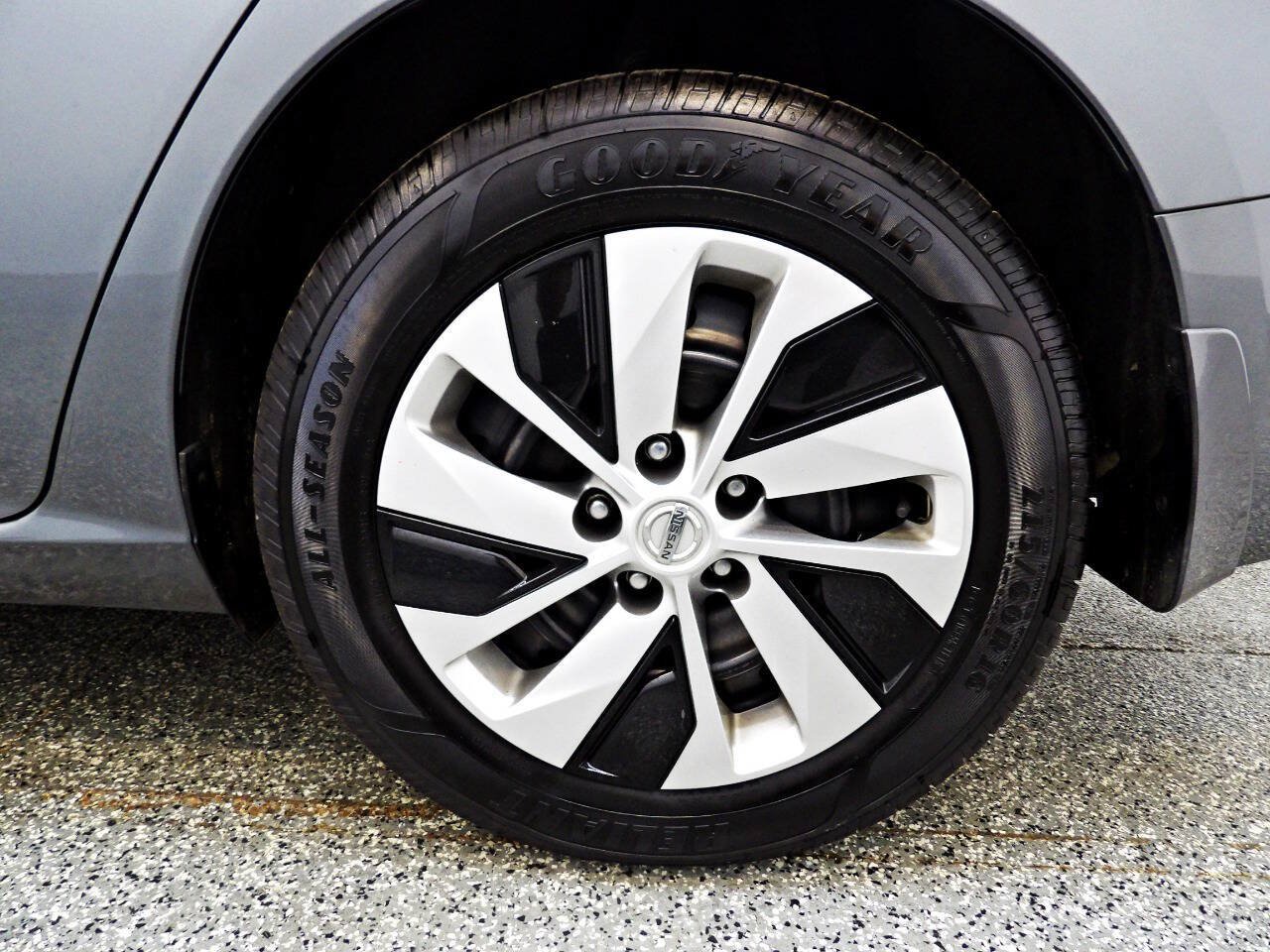 Used 2020 Nissan Altima 2.5 S AWD/4WD image 19