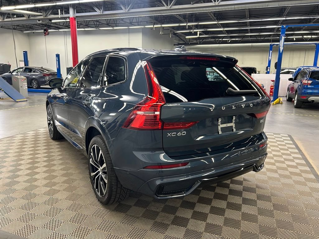 Used 2024 Volvo XC60 B5 Ultimate AWD/4WD image 5