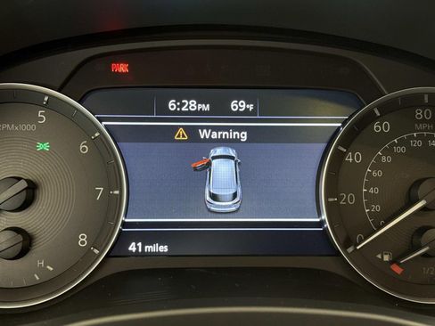 New 2025 INFINITI QX50 Luxe w/ Accent Package image 9