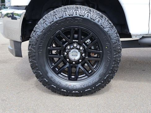 Used 2019 Ford F250 XLT w/ XLT Value Package image 14