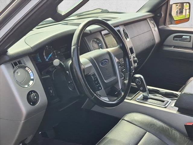 Used 2016 Ford Expedition Limited RWD image 10