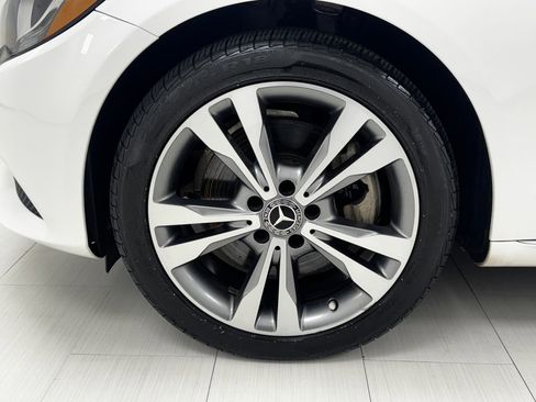 Used 2018 Mercedes-Benz C 300 4MATIC Sedan image 44