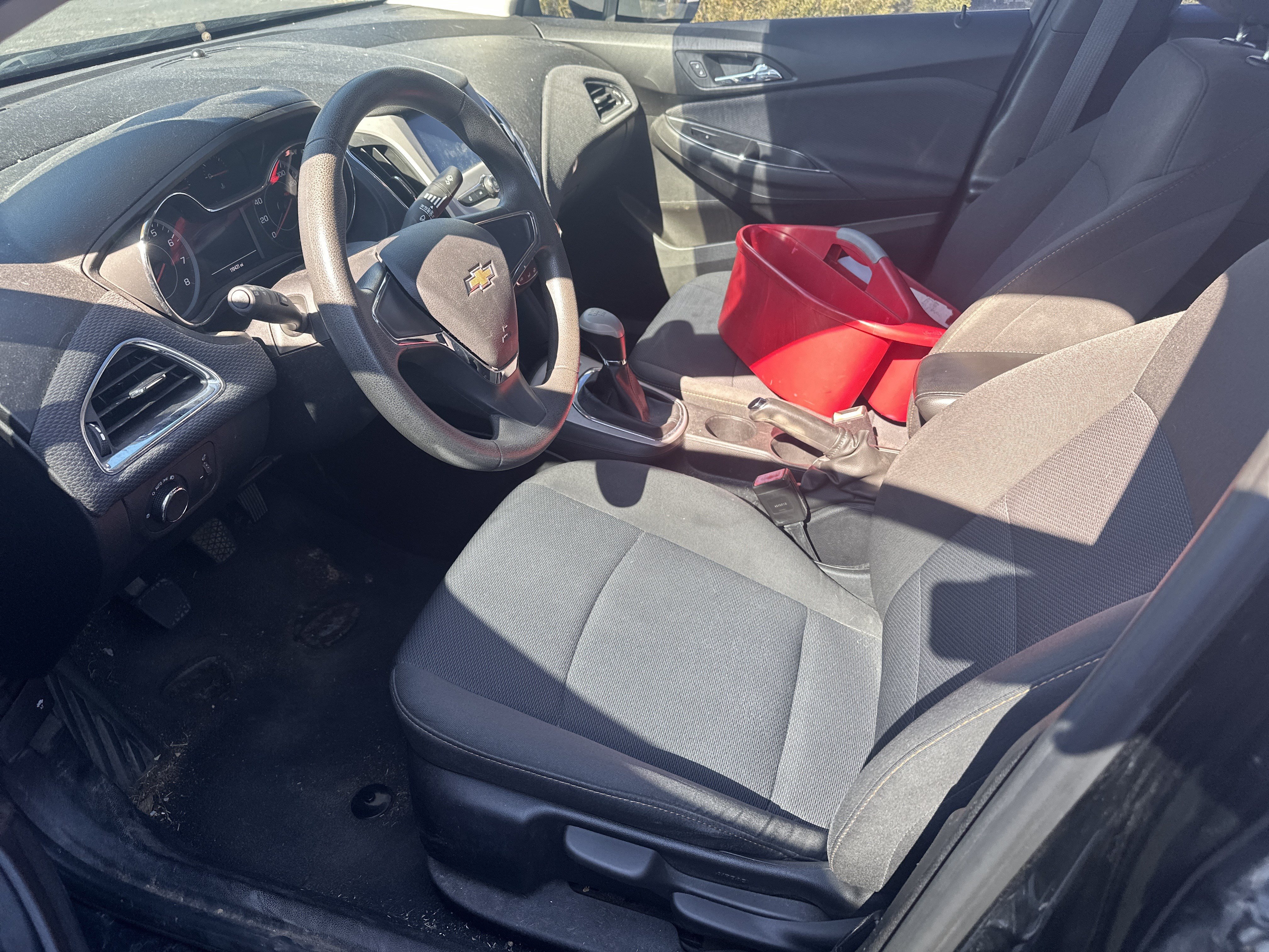 Used 2017 Chevrolet Cruze LS FWD image 19