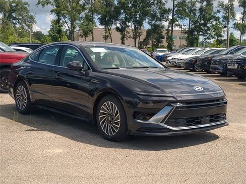 New 2025 Hyundai Sonata SEL image 3