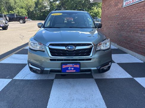 Used 2017 Subaru Forester 2.5i Premium AWD/4WD image 6
