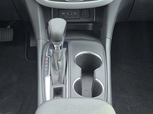 Used 2024 Chevrolet Equinox LS w/ LS Convenience Package FWD image 21