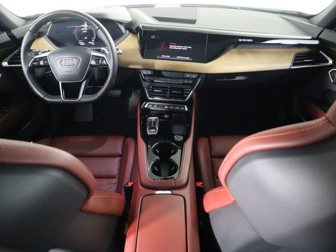 Certified 2023 Audi e-tron GT Prestige image 13