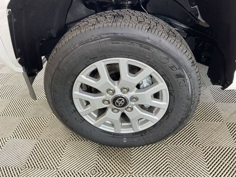 Used 2025 Toyota Tacoma SR w/ SR Upgrade Package image 4