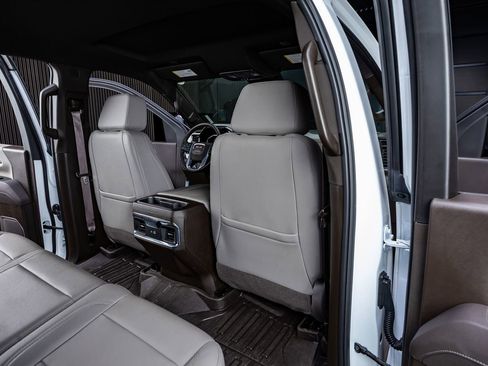 Used 2025 GMC Sierra 2500 SLT image 32