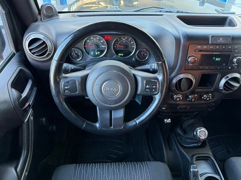 Used 2011 Jeep Wrangler Sport AWD/4WD image 16