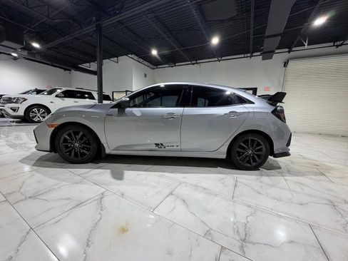 Used 2020 Honda Civic EX image 5