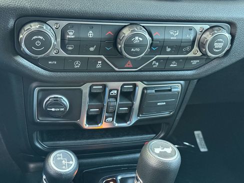 New 2026 Jeep Wrangler Unlimited Sport image 17