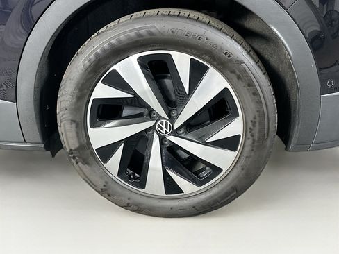 Used 2024 Volkswagen ID.4 Pro RWD image 11