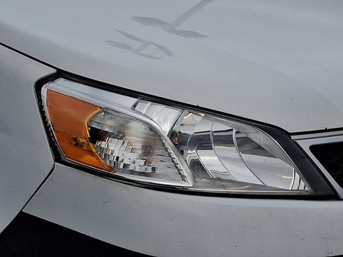 Used 2015 Nissan NV200 S image 9