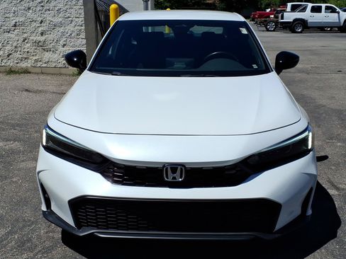 Used 2025 Honda Civic Sport image 2