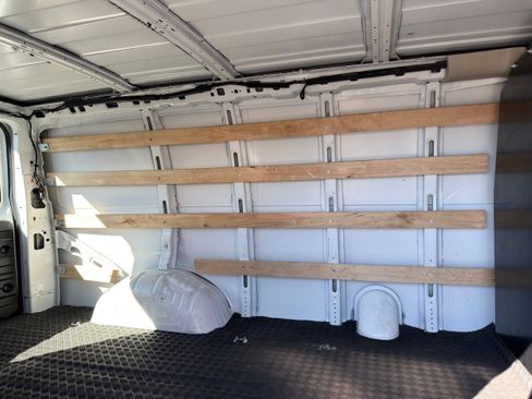 Used 2024 GMC Savana 2500 w/ Driver Convenience Package image 16