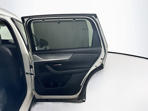 Used 2024 MAZDA CX-90 3.3 Turbo w/ Preferred Plus image 33