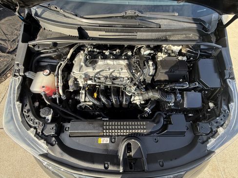 Used 2021 Toyota Corolla LE image 20