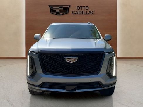 Certified 2025 Cadillac Escalade Sport Platinum w/ LPO, Floor Liner Package image 8