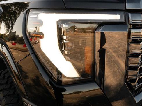 Used 2024 GMC Sierra 2500 Denali Ultimate image 40