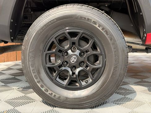 Used 2022 Toyota Tacoma SR w/ SX Package RWD image 19