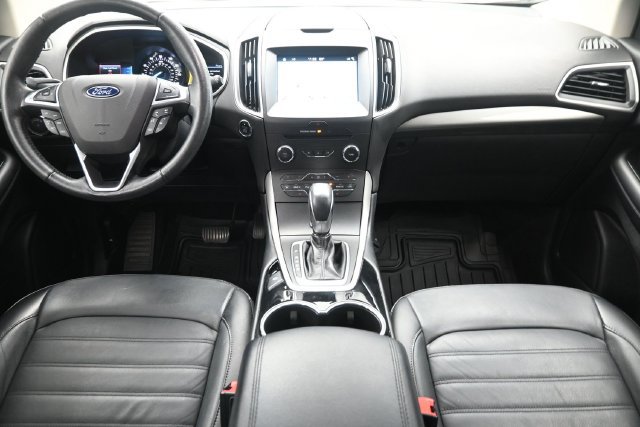 Used 2017 Ford Edge SEL w/ Equipment Group 201A AWD/4WD image 20