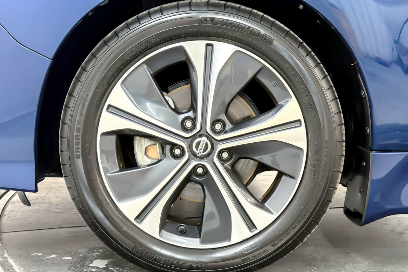 Used 2018 Nissan Leaf SL w/ Protection Package FWD image 27