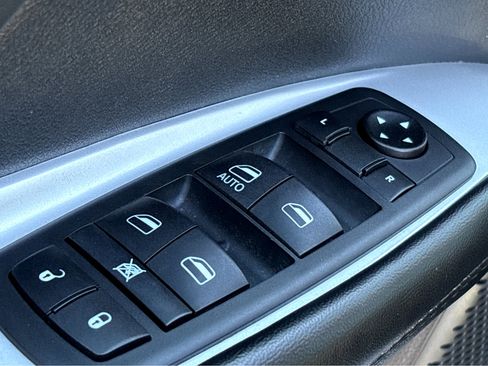 Used 2020 Dodge Journey SE w/ SE Popular Equipment Group image 20