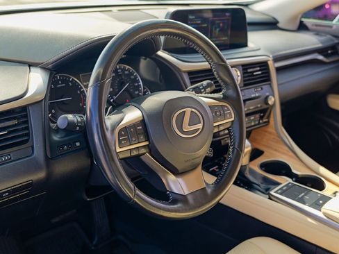 Used 2022 Lexus RX 350L Premium w/ Premium Package image 21