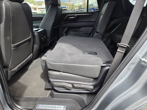 Used 2025 Chevrolet Tahoe Z71 AWD/4WD image 19