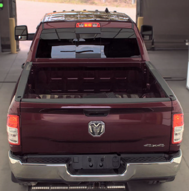 Used 2024 RAM 2500 Tradesman w/ Chrome Appearance Group AWD/4WD image 4