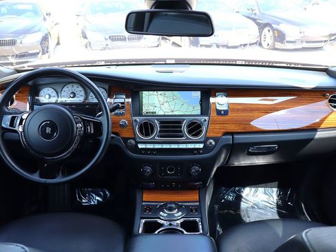 Used 2011 Rolls-Royce Ghost RWD image 19