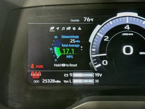Certified 2025 Toyota Tundra Platinum AWD/4WD image 14
