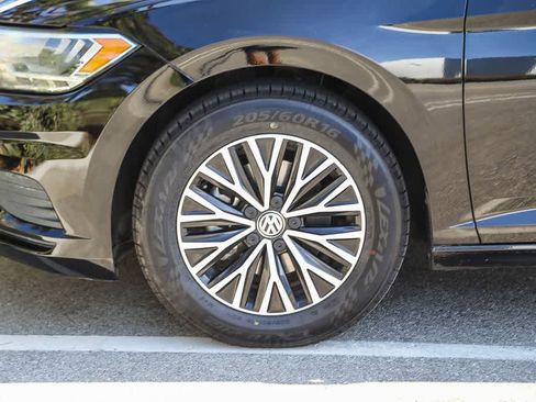 Used 2021 Volkswagen Jetta S FWD image 9