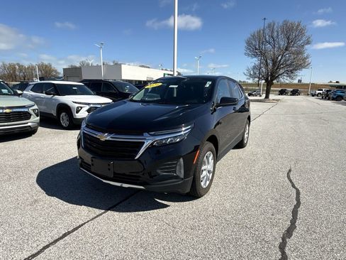 Used 2024 Chevrolet Equinox LT image 4