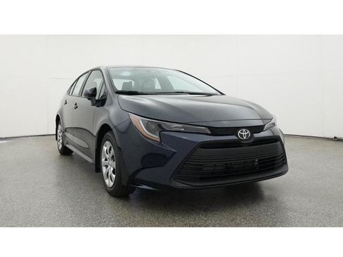 New 2026 Toyota Corolla LE FWD image 30