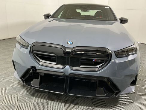 New 2026 BMW M5 w/ Executive Package image 2