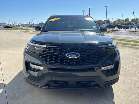 Certified 2023 Ford Explorer ST-Line image 4