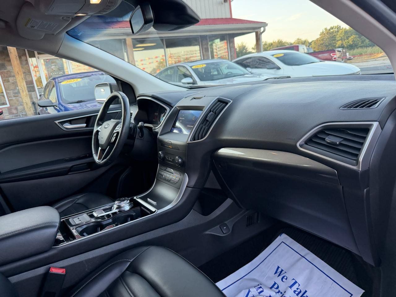 Used 2019 Ford Edge SEL w/ Cold Weather Package AWD/4WD image 22